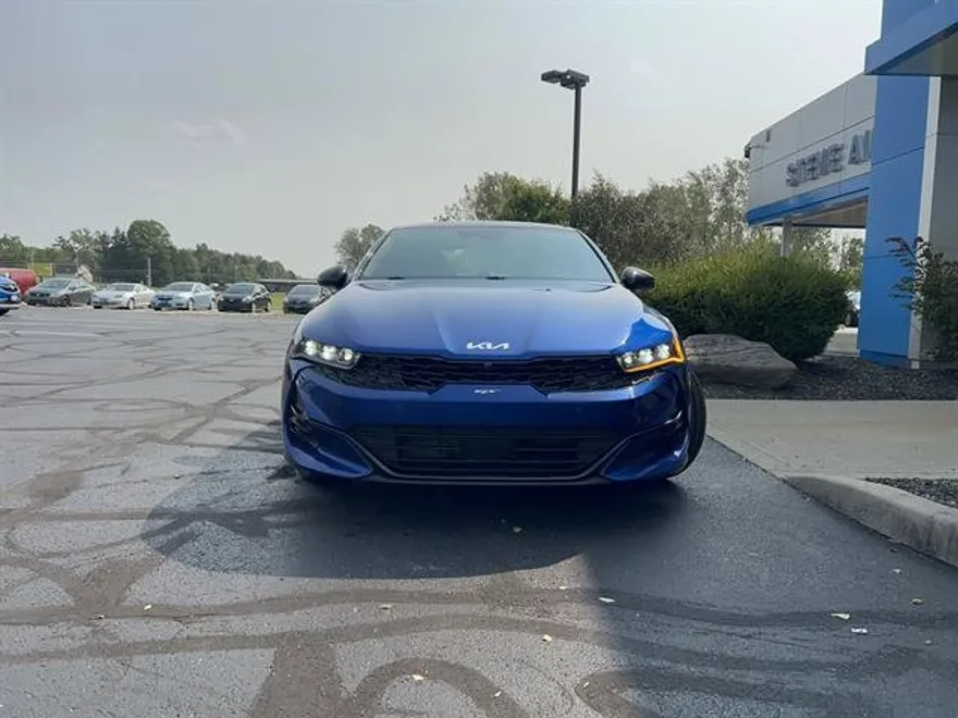 2023 Kia K5 GT photo 1