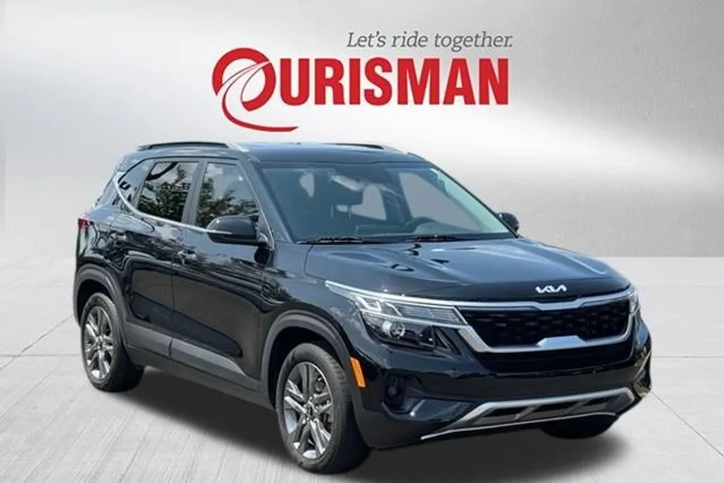 2023 Kia Seltos S photo 1