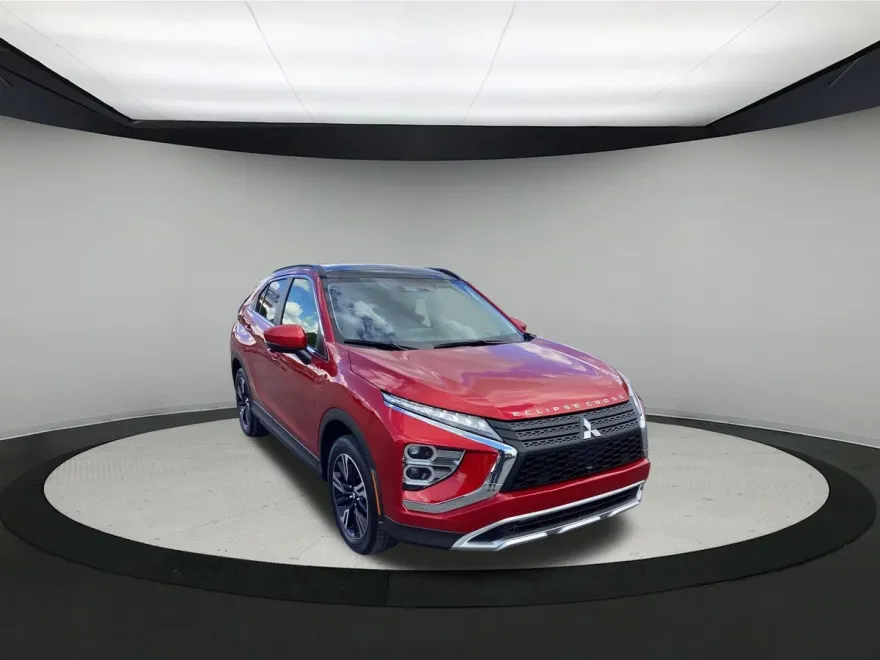 2024 Mitsubishi Eclipse Cross SE photo 1