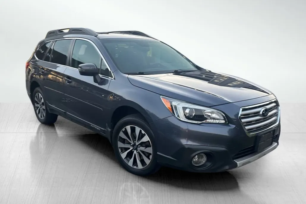 2016 Subaru Outback 2.5i Limited photo 1