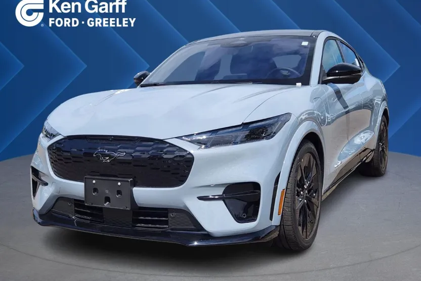 2025 Ford Mustang Mach-E GT photo 1