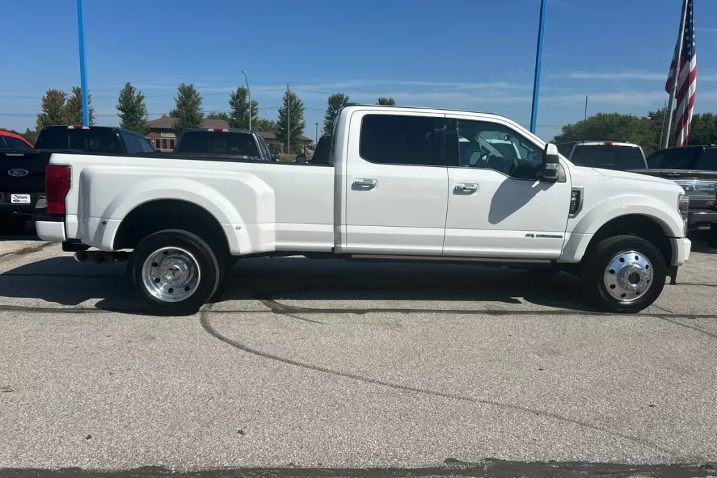 2022 Ford F-450 Limited photo 1