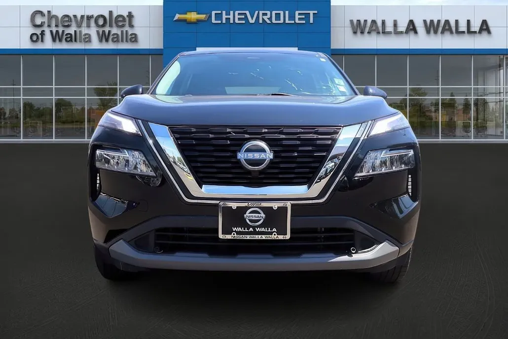 2022 Nissan Rogue SV photo 1