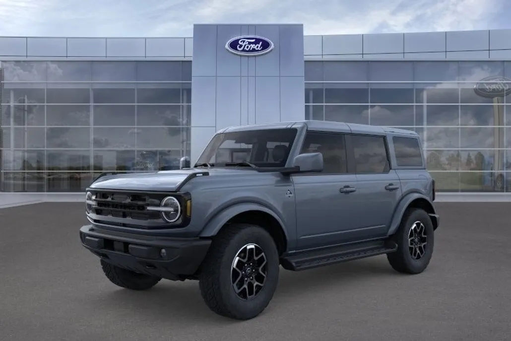 2025 Ford Bronco Outer Banks photo 1