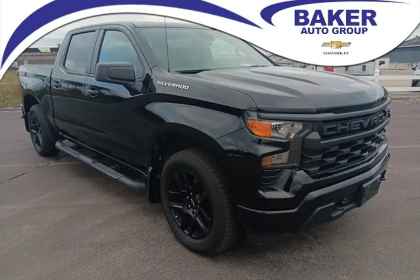 2023 Chevrolet Silverado 1500 Custom photo 1