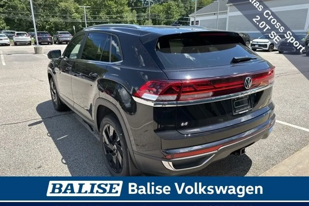 2025 Volkswagen Atlas Cross Sport SE Technology photo 1