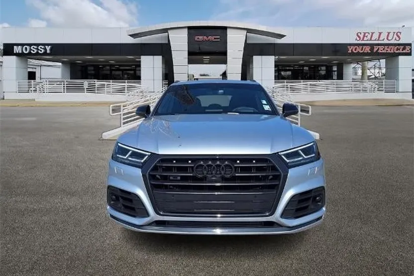 2020 Audi SQ5 Prestige photo 1