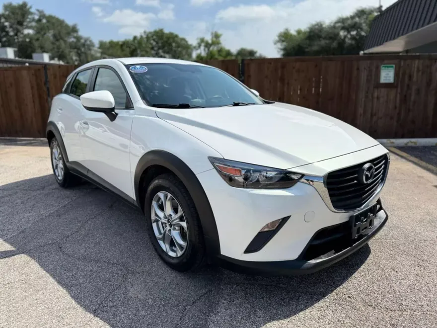 2016 Mazda CX-3 Sport photo 1