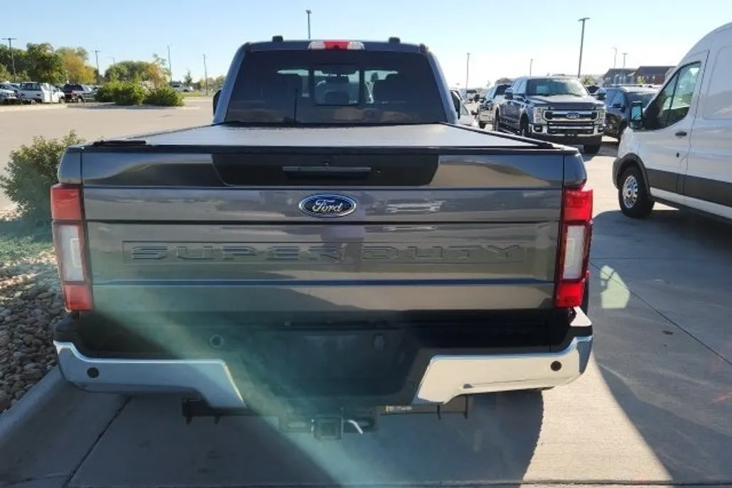 2021 Ford F-350 photo 1