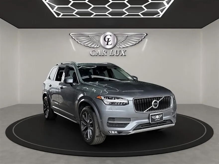 2016 Volvo XC90 T6 Momentum photo 1