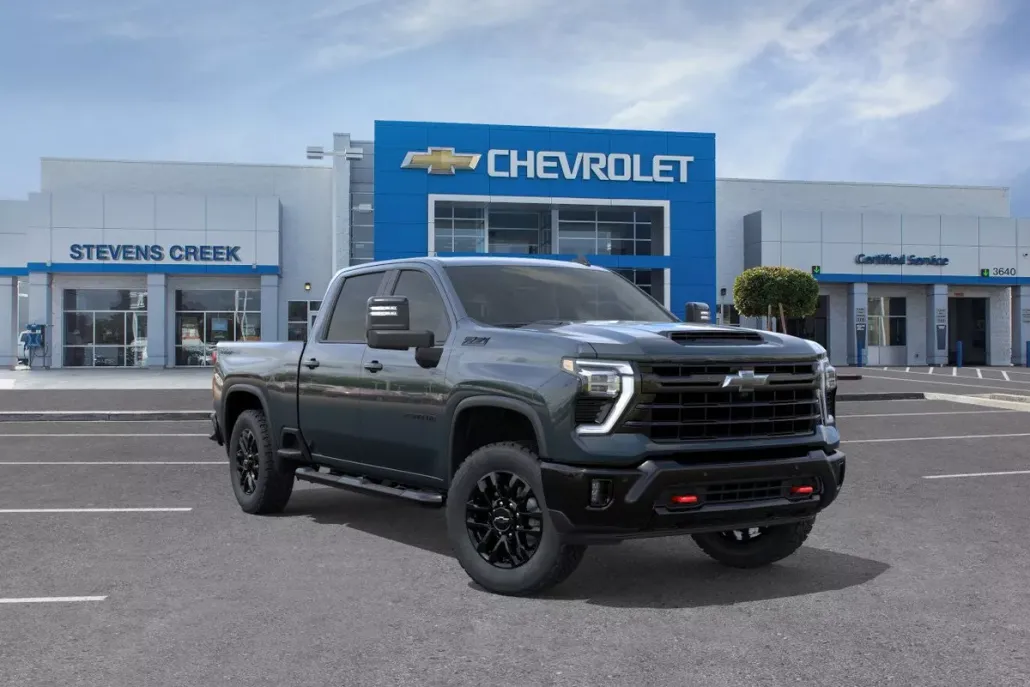 2025 Chevrolet Silverado 2500HD LT photo 1