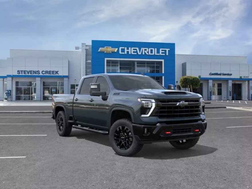 2025 Chevrolet Silverado 2500HD LT photo 1