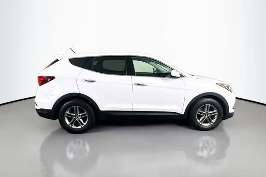 2018 Hyundai Santa Fe Sport Base photo 1