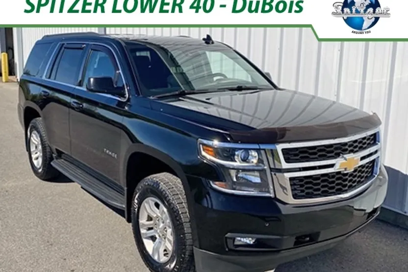 2017 Chevrolet Tahoe LT photo 1