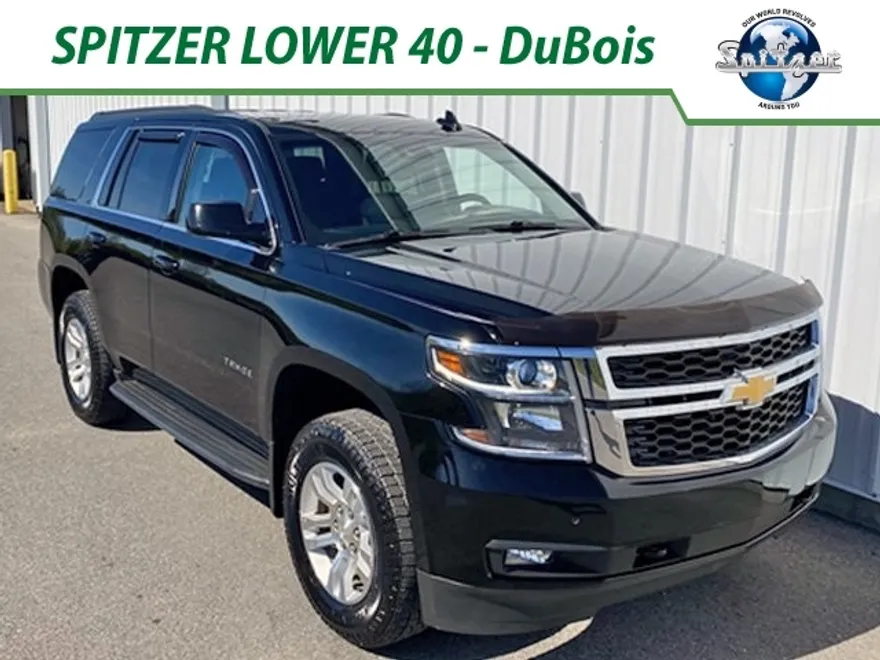 2017 Chevrolet Tahoe LT photo 1