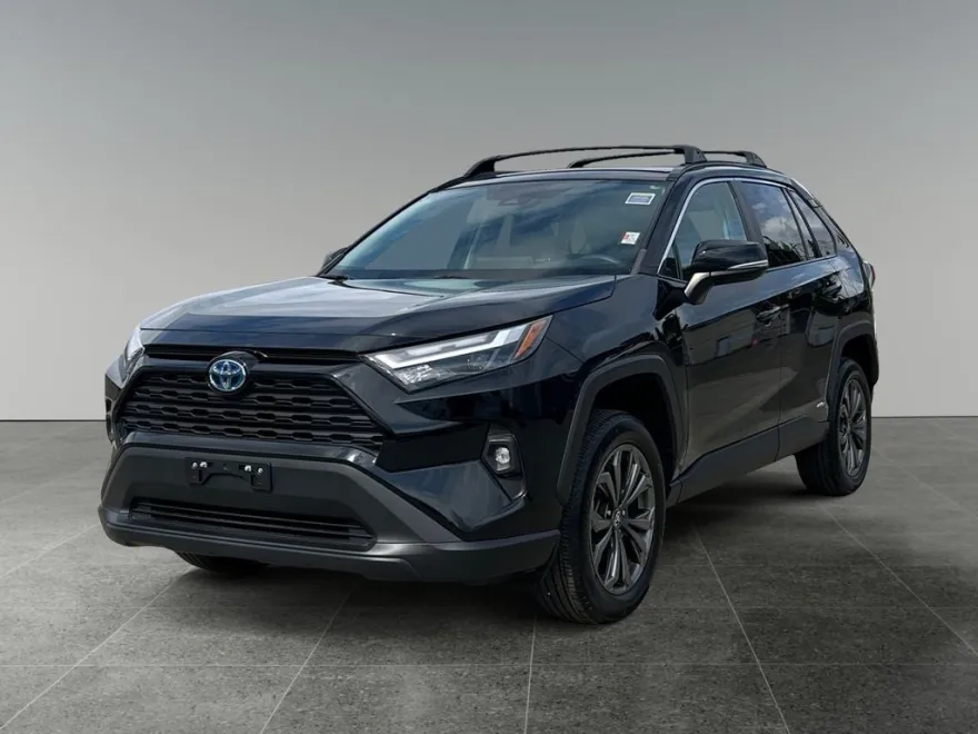 2022 Toyota RAV4 Hybrid XLE Premium photo 1