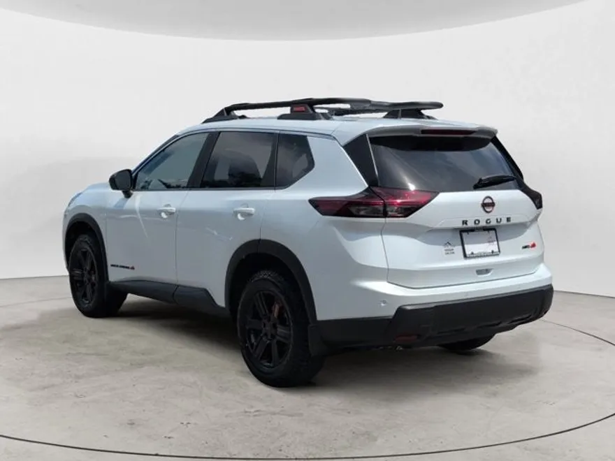 2026 Nissan Rogue SV photo 1