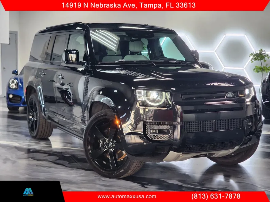 2025 Land Rover Defender 130 V8 photo 1