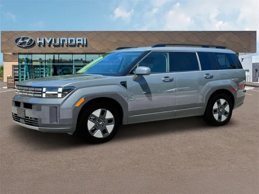 2025 Hyundai Santa Fe SEL photo 1