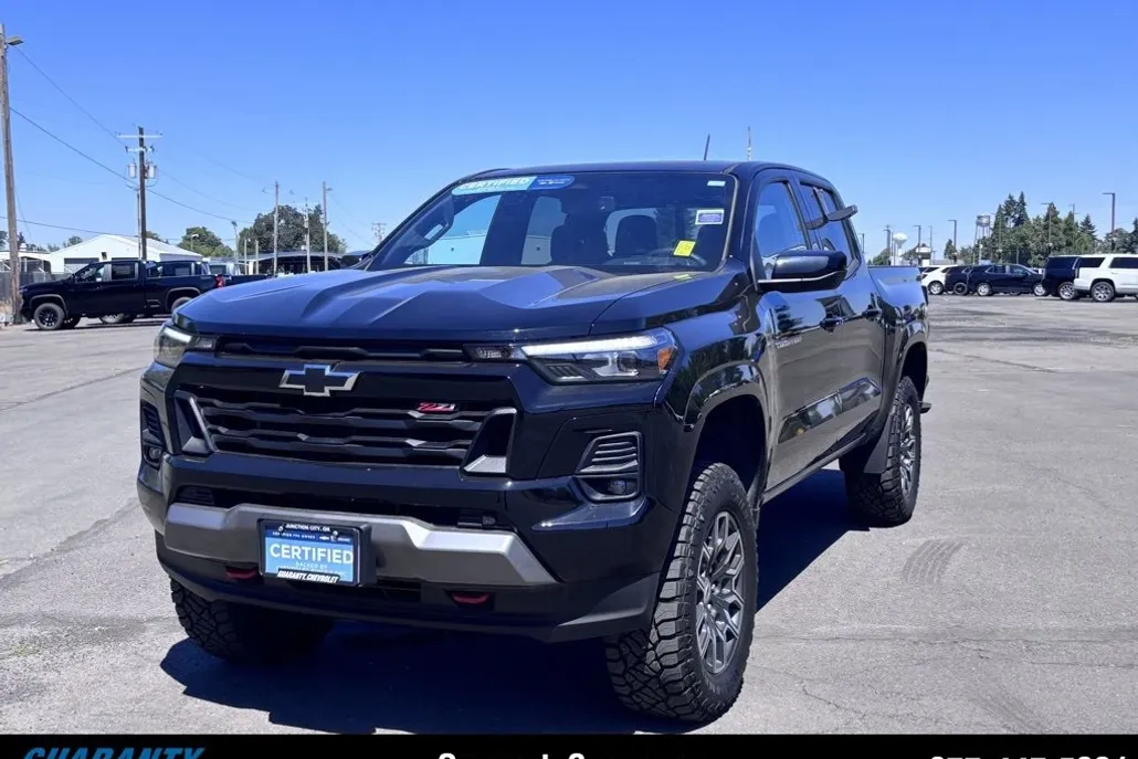 2023 Chevrolet Colorado Z71 photo 1