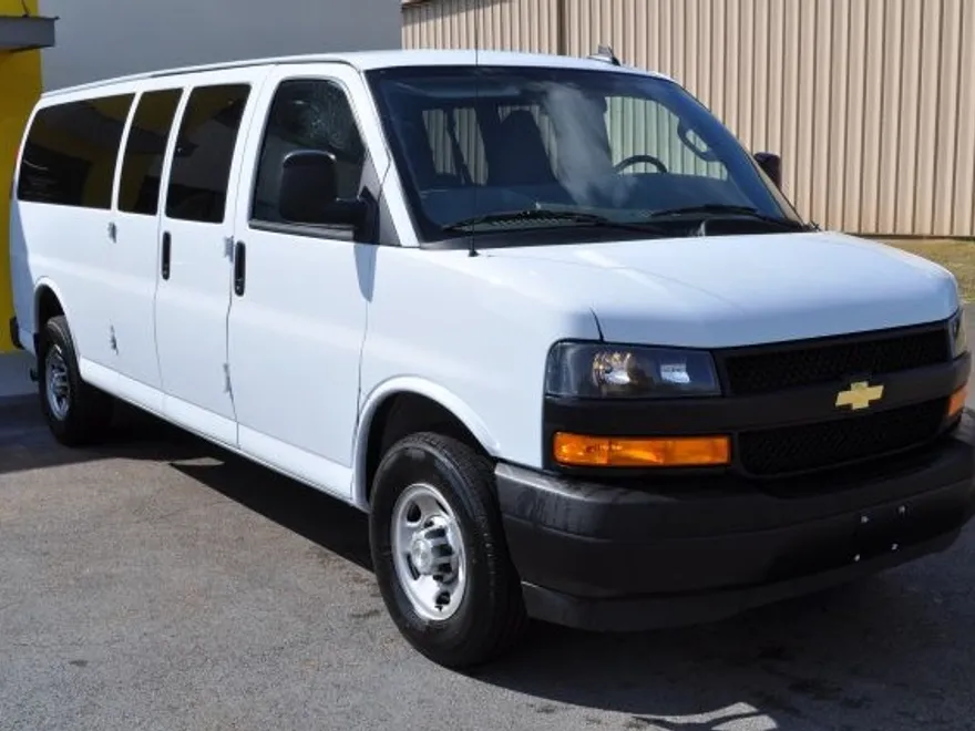 2023 Chevrolet Express LS 3500 photo 1