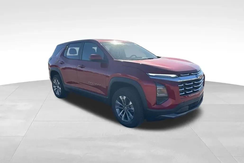 2026 Chevrolet Equinox LT photo 1