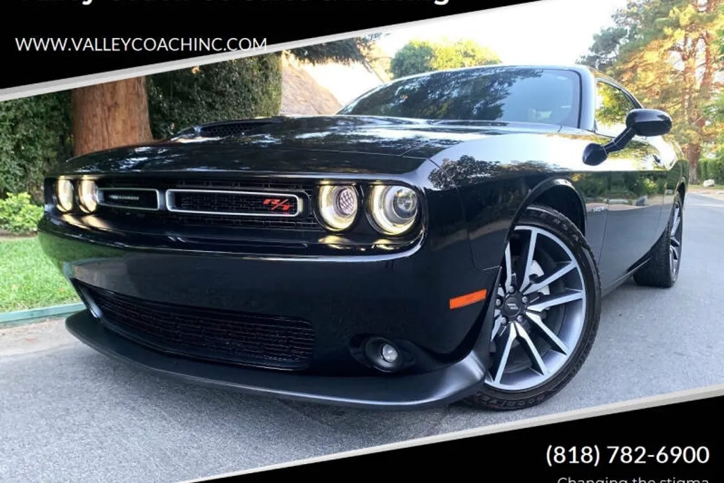 2022 Dodge Challenger R/T photo 1