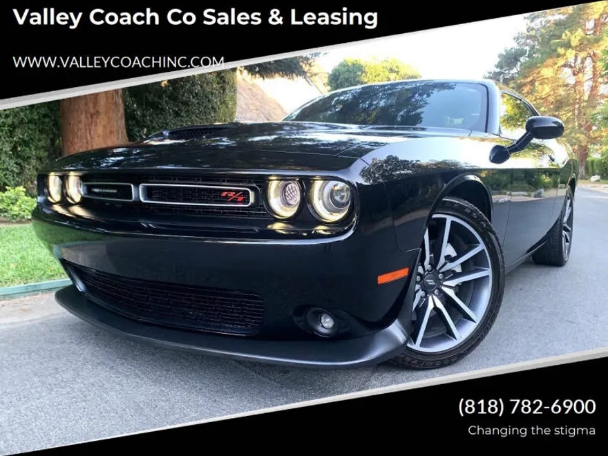 2022 Dodge Challenger R/T photo 1