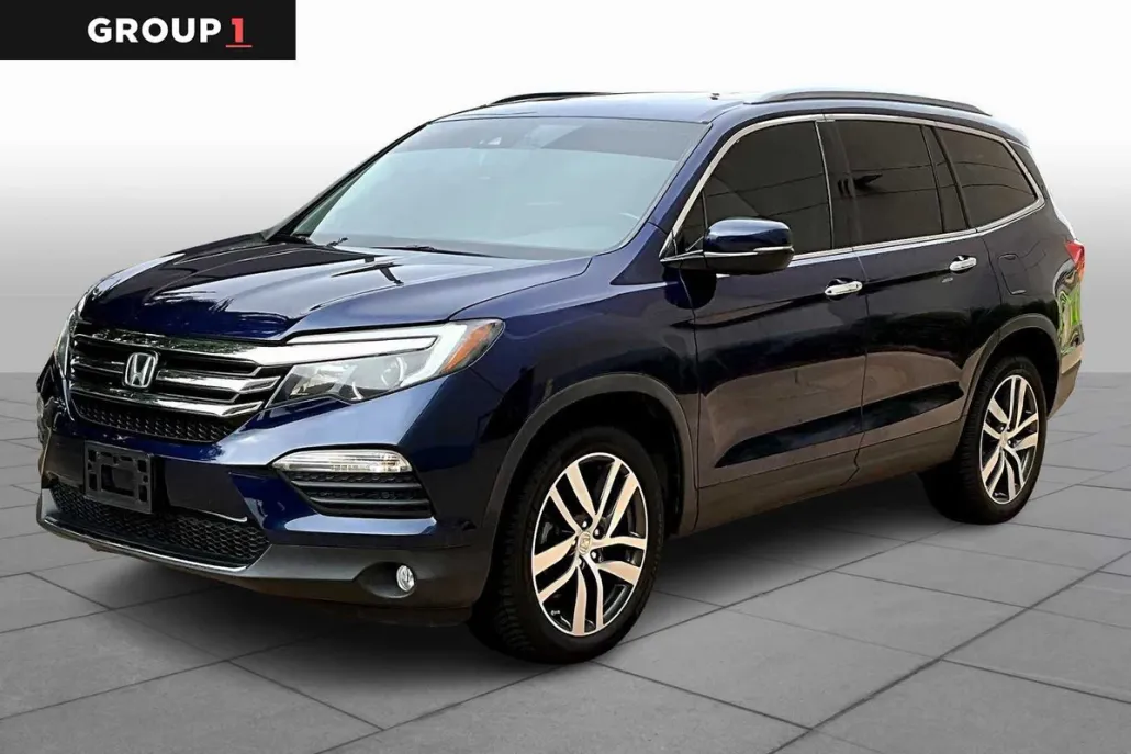 2016 Honda Pilot Elite photo 1