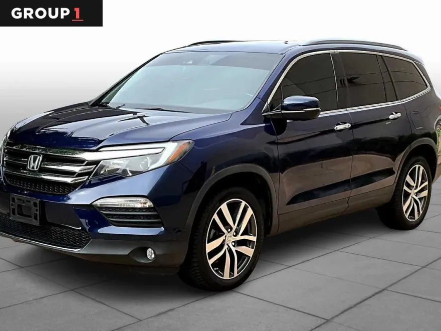 2016 Honda Pilot Elite photo 1