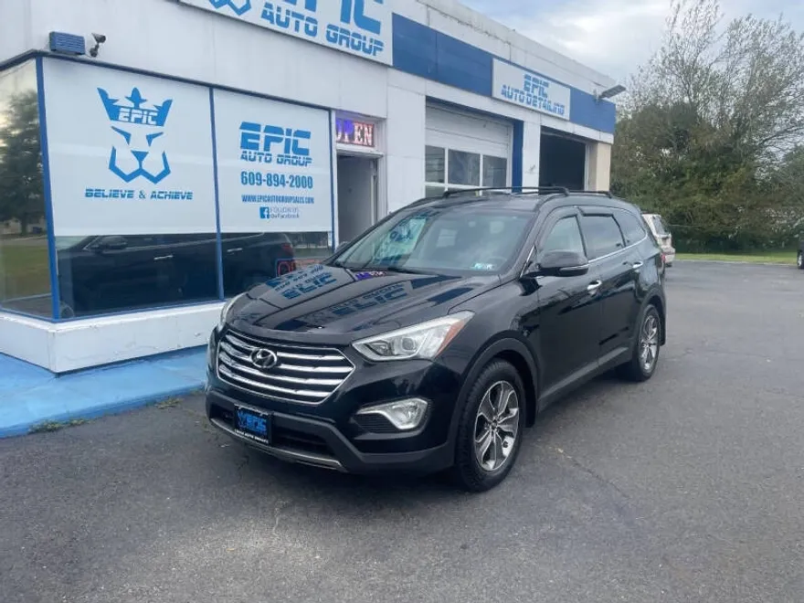 2014 Hyundai Santa Fe GLS photo 1