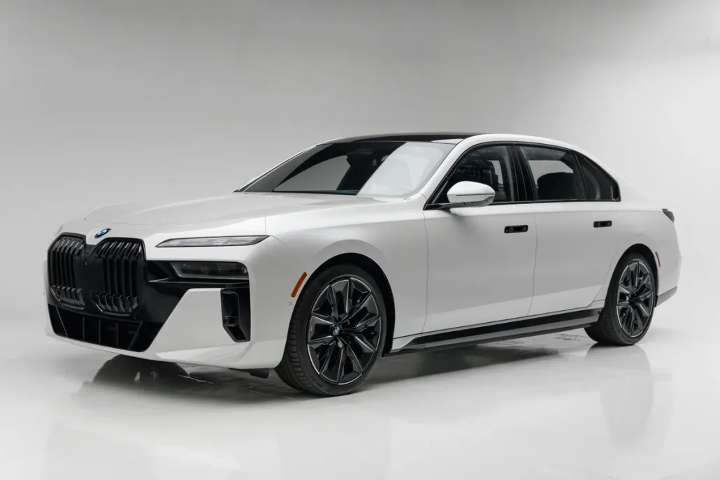 2023 Bmw i7 xDrive60 photo 1