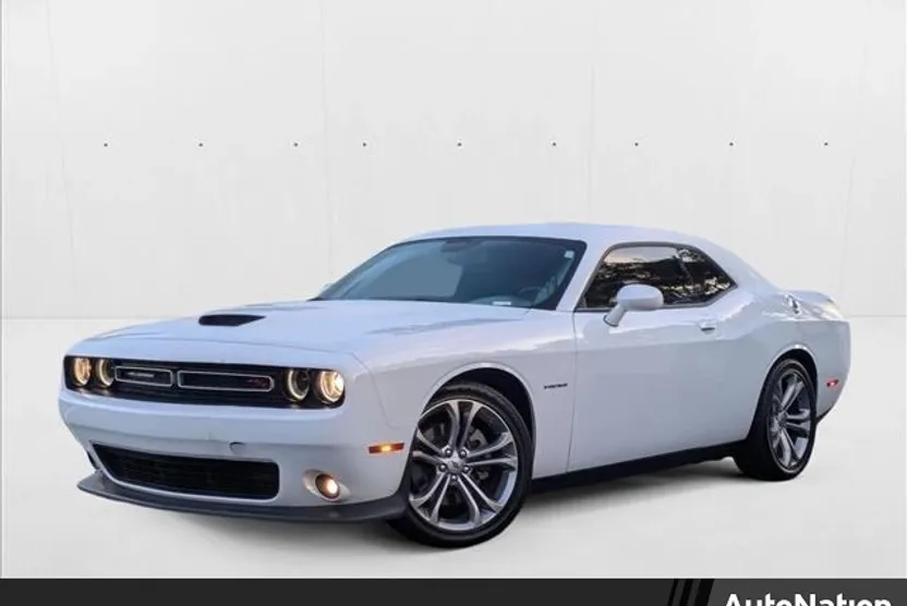 2022 Dodge Challenger R/T photo 1
