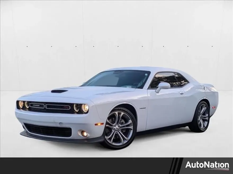 2022 Dodge Challenger R/T photo 1