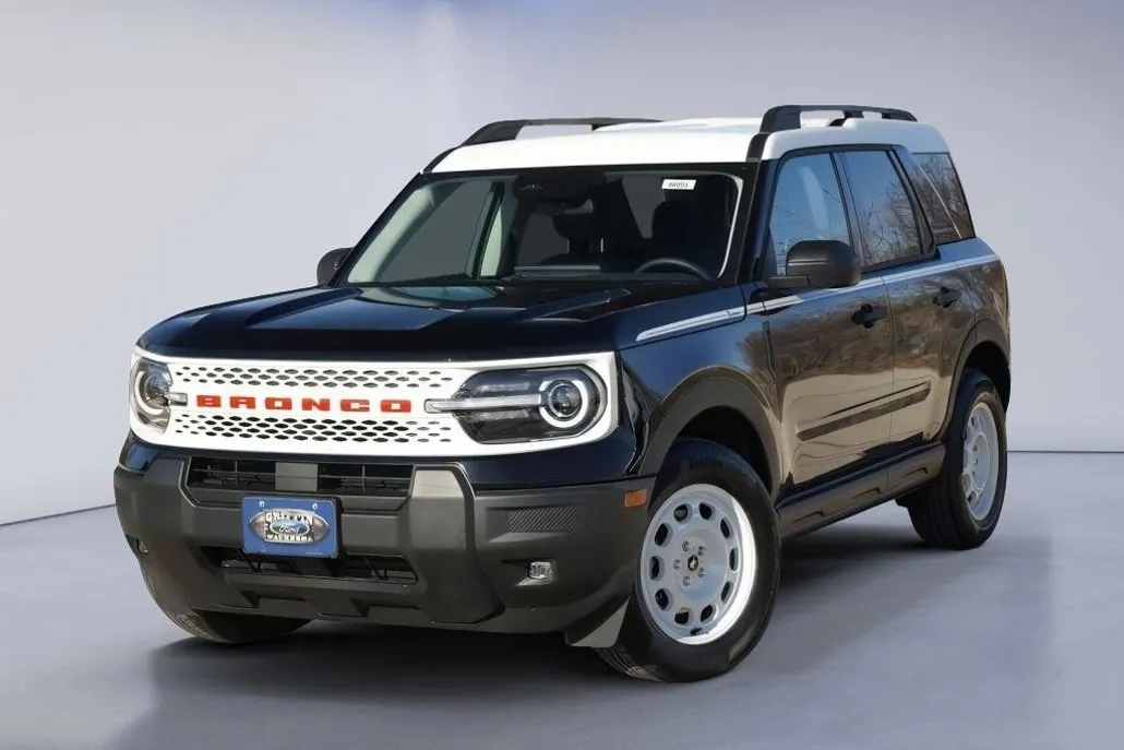 2025 Ford Bronco Sport Heritage photo 1