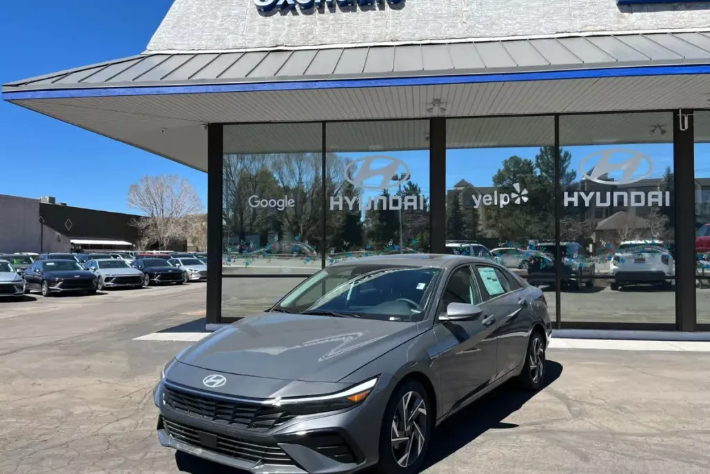 2025 Hyundai Elantra SEL Convenience photo 1