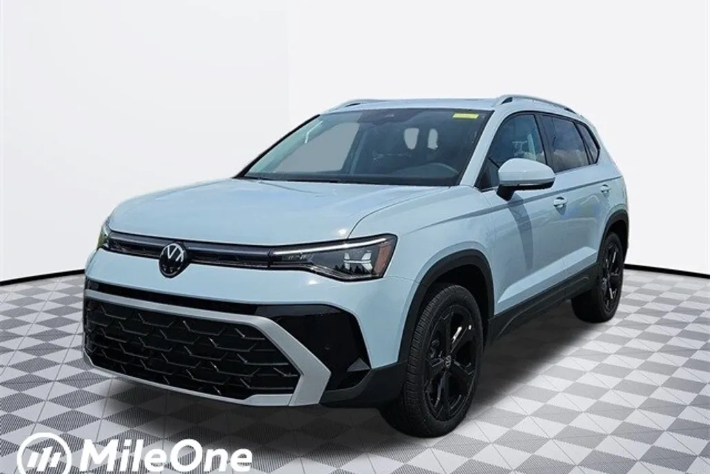 2025 Volkswagen Taos SEL photo 1