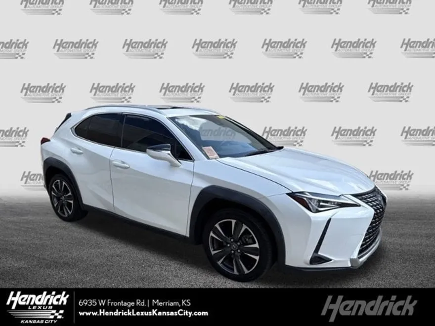 2019 Lexus UX 200 photo 1