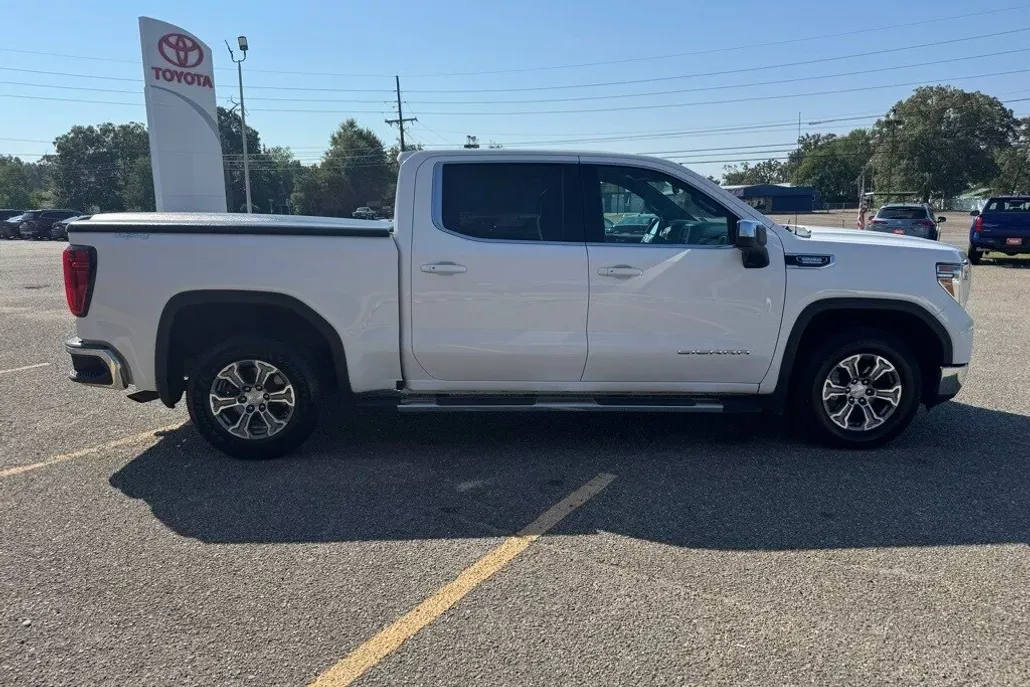 2021 Gmc Sierra 1500 SLE photo 1