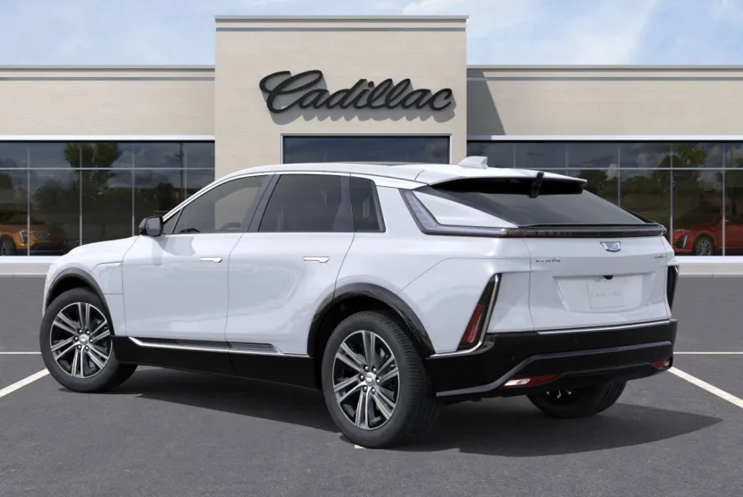 2026 Cadillac Lyriq Luxury photo 1