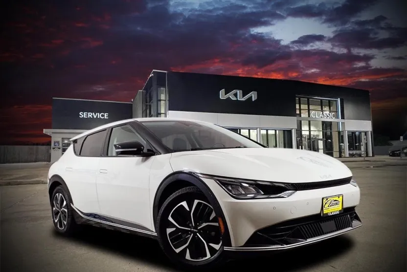 2022 Kia EV6 Wind photo 1