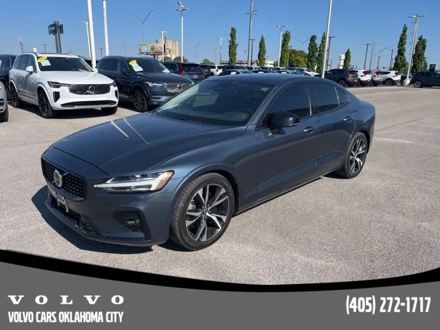2023 Volvo S60 Core photo 1