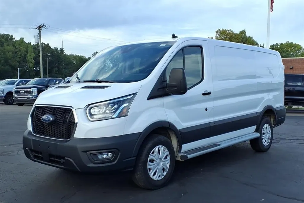 2023 Ford Transit photo 1