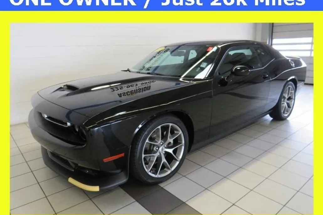 2023 Dodge Challenger GT photo 1