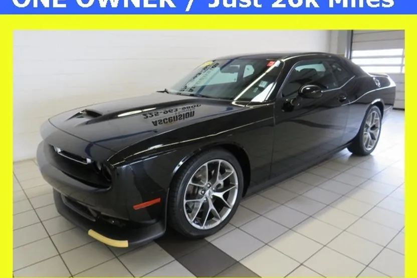 2023 Dodge Challenger GT photo 1