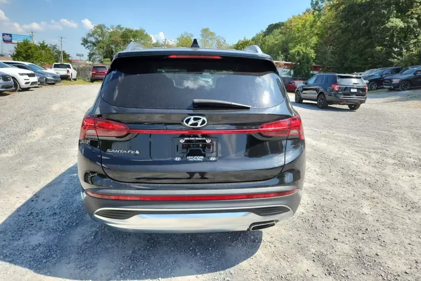 2022 Hyundai Santa Fe SEL photo 1