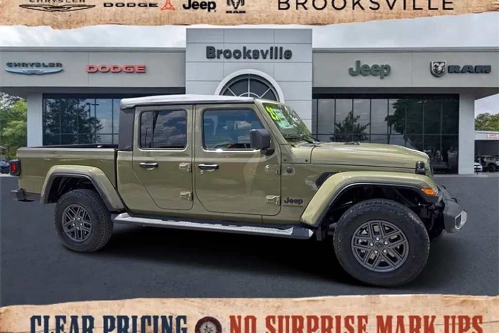 2025 Jeep Gladiator Sport photo 1