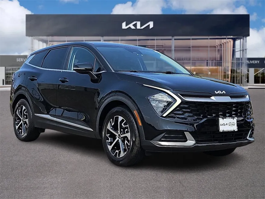 2023 Kia Sportage EX photo 1