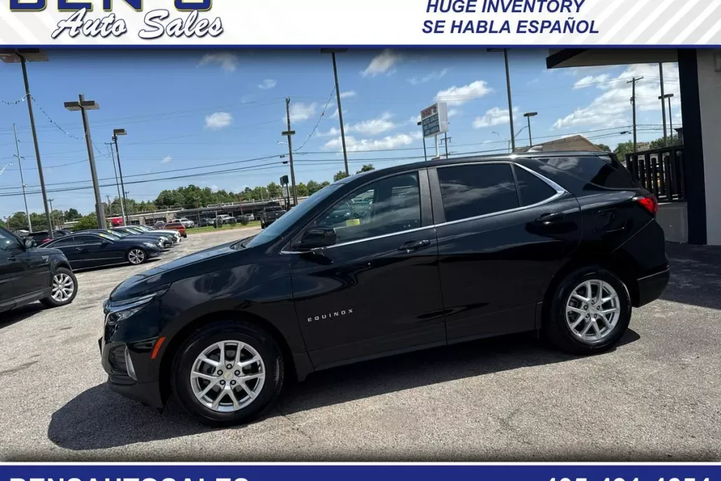 2024 Chevrolet Equinox LT photo 1