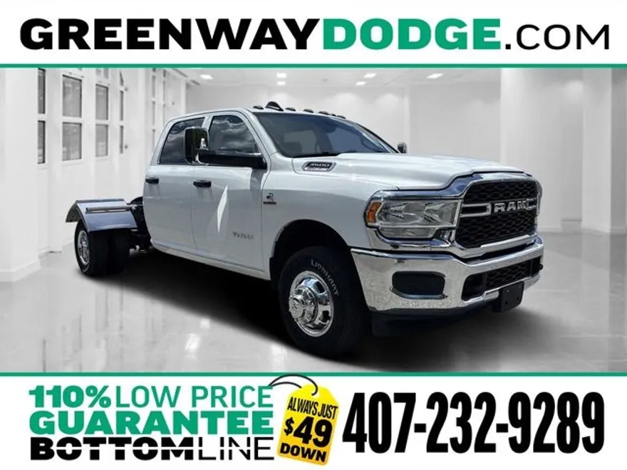 2022 Ram 3500 Tradesman photo 1